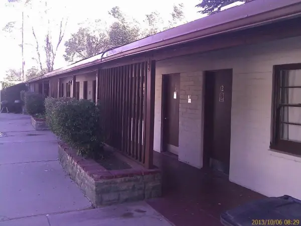 Ranch Motel 10